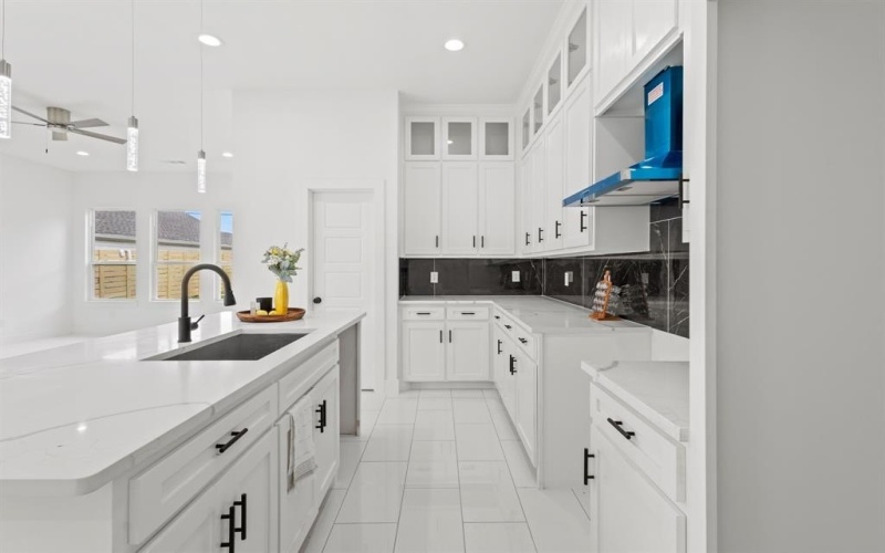 2827 Grafton Avenue, Dallas, TX 75211, 4 Bedrooms Bedrooms, ,3 BathroomsBathrooms,Residential,For Sale,2827 Grafton Avenue,20914801