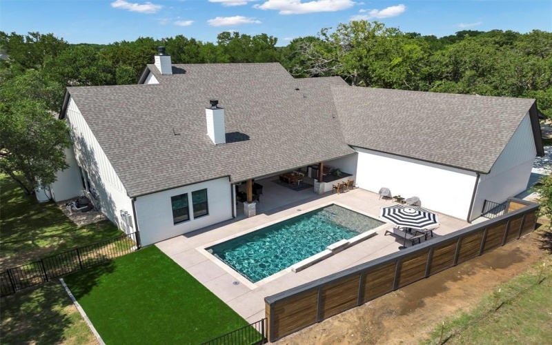 9001 Emma Court, Granbury, TX 76049, 4 Bedrooms Bedrooms, ,5 BathroomsBathrooms,Residential,For Sale,9001 Emma Court,20914858