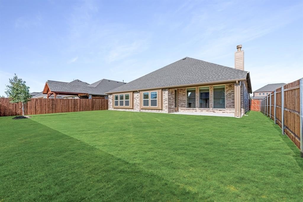 1124 Cascades Drive, Justin, TX 76247, 3 Habitaciones Habitaciones , ,3 BañosBaños,Residential,En Venta,1124 Cascades Drive,20912771
