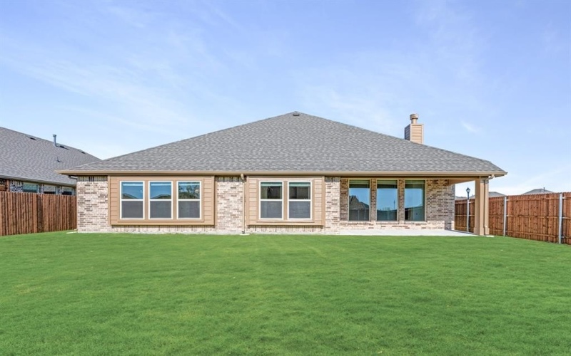 1124 Cascades Drive, Justin, TX 76247, 3 Bedrooms Bedrooms, ,3 BathroomsBathrooms,Residential,For Sale,1124 Cascades Drive,0,20912771