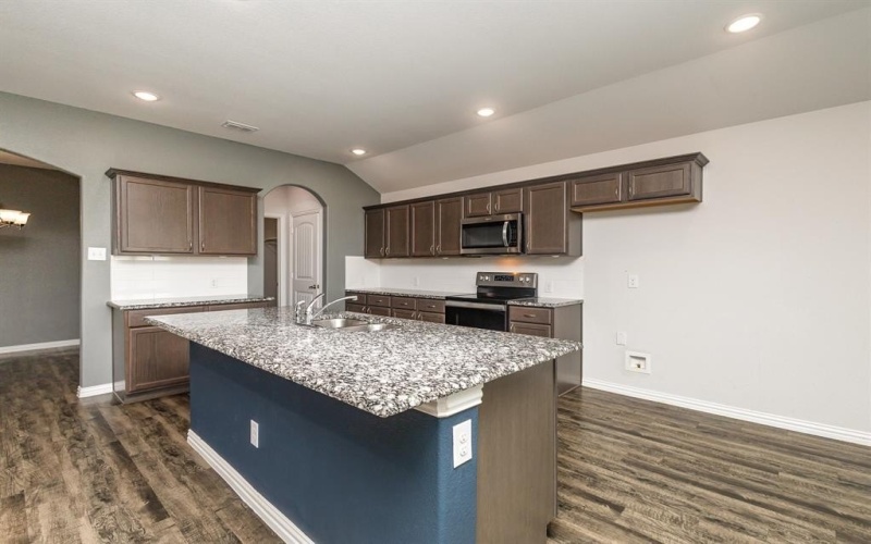 146 Willowbend Loop, Mabank, TX 75156, 4 Bedrooms Bedrooms, ,2 BathroomsBathrooms,Residential,For Sale,146 Willowbend Loop,20912779