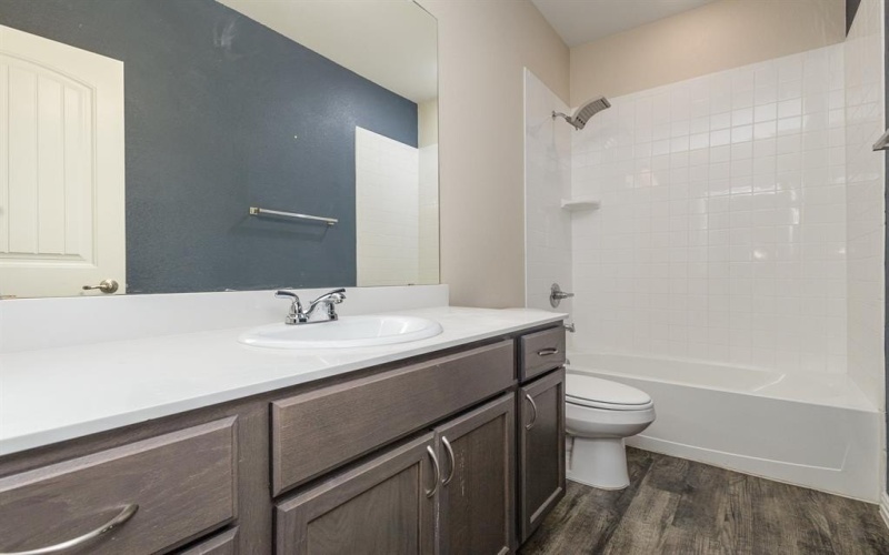 146 Willowbend Loop, Mabank, TX 75156, 4 Bedrooms Bedrooms, ,2 BathroomsBathrooms,Residential,For Sale,146 Willowbend Loop,20912779
