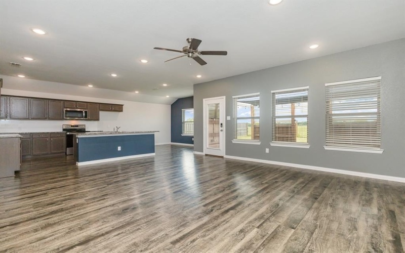 146 Willowbend Loop, Mabank, TX 75156, 4 Bedrooms Bedrooms, ,2 BathroomsBathrooms,Residential,For Sale,146 Willowbend Loop,20912779