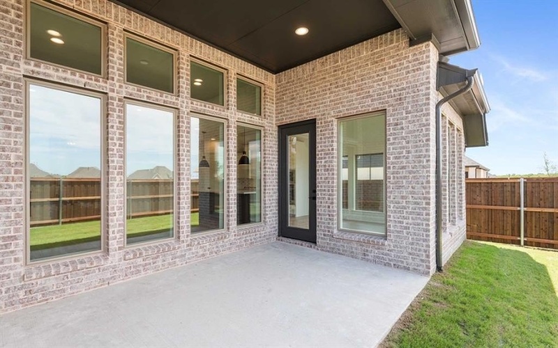 809 River Sky Road, Lavon, TX 75116, 4 Bedrooms Bedrooms, ,3 BathroomsBathrooms,Residential,For Sale,809 River Sky Road,20915045