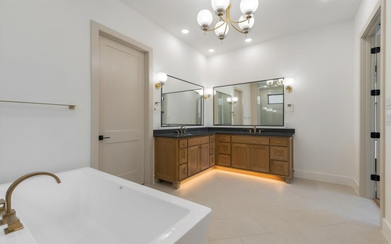 12487 Palmer Drive, Fort Worth, TX 76179, 5 Bedrooms Bedrooms, ,5 BathroomsBathrooms,Residential,For Sale,12487 Palmer Drive,20912863