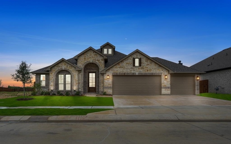 1112 Foxtail Drive, Justin, TX 76247, 4 Bedrooms Bedrooms, ,3 BathroomsBathrooms,Residential,For Sale,1112 Foxtail Drive,20912940