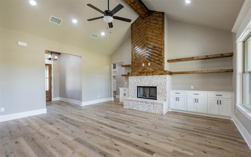 15122 High Country Acres Lane, Tyler, TX 75706, 4 Bedrooms Bedrooms, ,2 BathroomsBathrooms,Residential,For Sale,15122 High Country Acres Lane,20912957