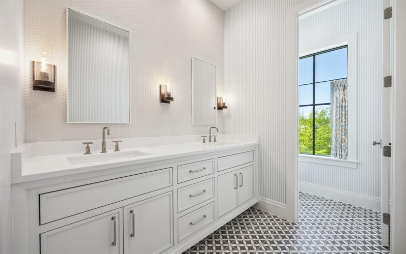 14600 Kiawah, Malakoff, TX 75148, 6 Bedrooms Bedrooms, ,7 BathroomsBathrooms,Residential,For Sale,14600 Kiawah,20915468