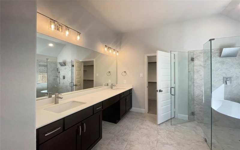 6109 Rodin Drive, Royse City, TX 75189, 3 Bedrooms Bedrooms, ,2 BathroomsBathrooms,Residential,For Sale,6109 Rodin Drive,20913130