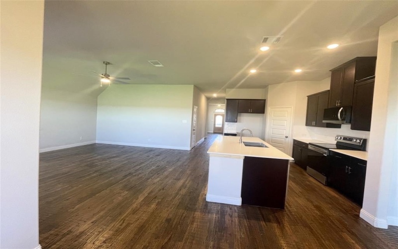 6109 Rodin Drive, Royse City, TX 75189, 3 Bedrooms Bedrooms, ,2 BathroomsBathrooms,Residential,For Sale,6109 Rodin Drive,20913130