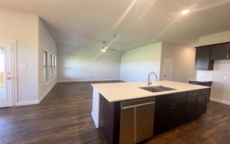 6109 Rodin Drive, Royse City, TX 75189, 3 Bedrooms Bedrooms, ,2 BathroomsBathrooms,Residential,For Sale,6109 Rodin Drive,20913130