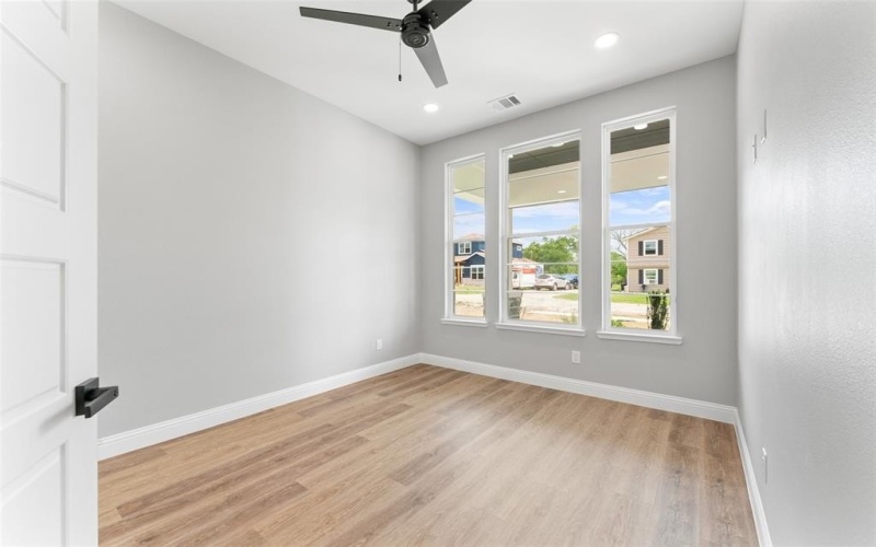 504 Stallings Street, Terrell, TX 75160, 3 Habitaciones Habitaciones , ,2 BañosBaños,Residential,En Venta,504 Stallings Street,20913515