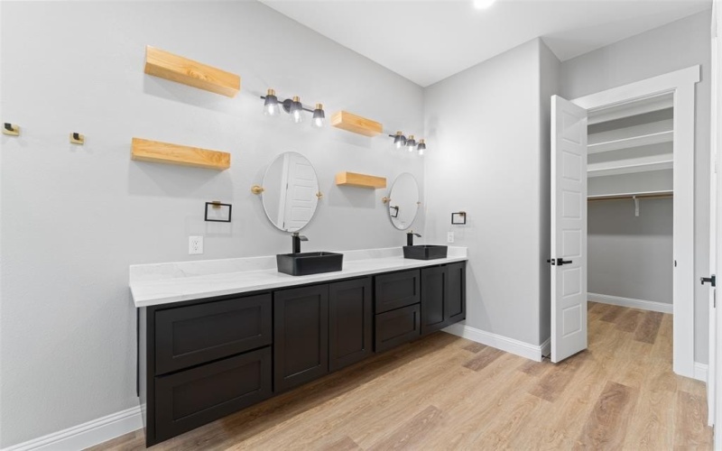 504 Stallings Street, Terrell, TX 75160, 3 Habitaciones Habitaciones , ,2 BañosBaños,Residential,En Venta,504 Stallings Street,20913515