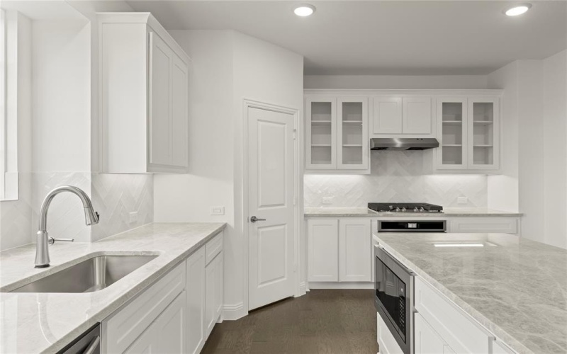 12710 Meadow Glen, Rowlett, TX 75089, 3 Bedrooms Bedrooms, ,3 BathroomsBathrooms,Residential,For Sale,12710 Meadow Glen,20913536