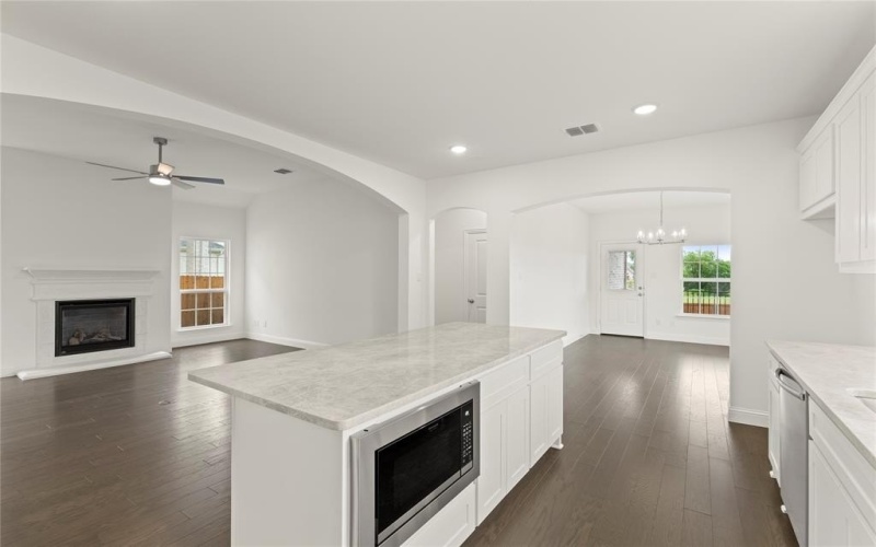 12710 Meadow Glen, Rowlett, TX 75089, 3 Bedrooms Bedrooms, ,3 BathroomsBathrooms,Residential,For Sale,12710 Meadow Glen,20913536