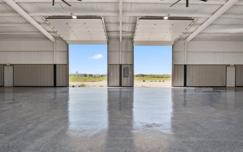 2036 Seaborn Road #BLDG 4, STE C, Ponder, TX 76259, ,Otro,En Venta,2036 Seaborn Road,20913554