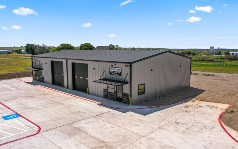 2036 Seaborn Road #BLDG 4, STE C, Ponder, TX 76259, ,Otro,En Venta,2036 Seaborn Road,20913554