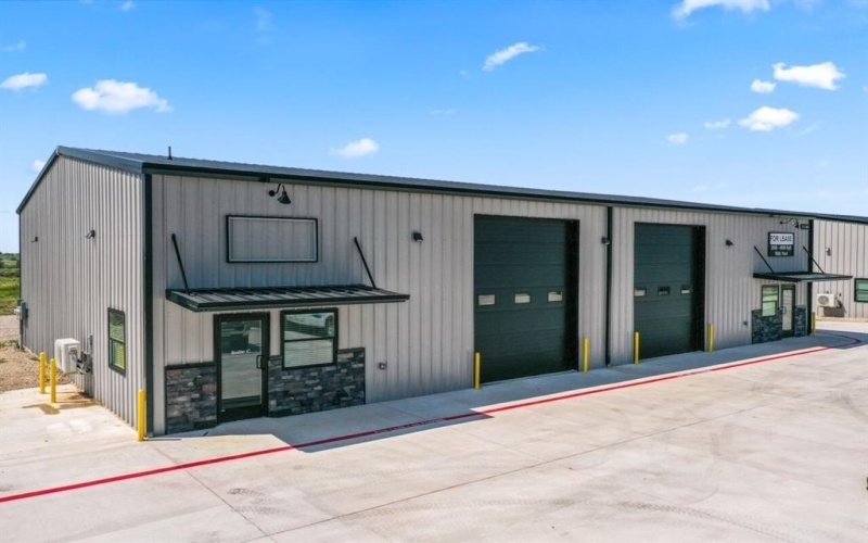 2036 Seaborn Road #BLDG 4, STE C, Ponder, TX 76259, ,Otro,En Venta,2036 Seaborn Road,20913554