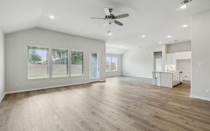 605 Bonnie Rose Lane, Van Alstyne, TX 75495, 3 Habitaciones Habitaciones , ,2 BañosBaños,Residential,En Venta,605 Bonnie Rose Lane,20913568