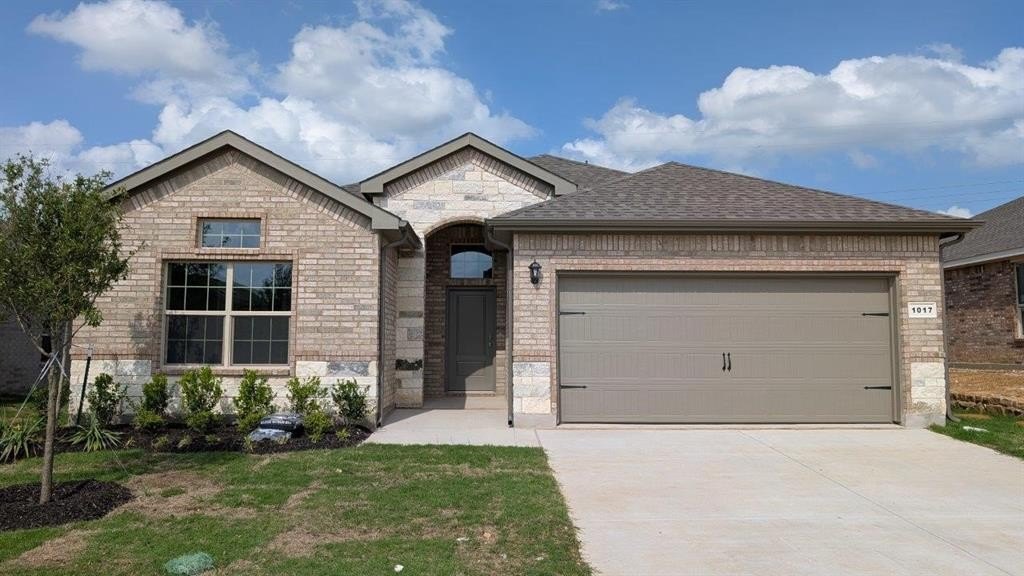 1017 TRACTION Trail, Cleburne, TX 76031, 4 Habitaciones Habitaciones , ,2 BañosBaños,Residential,En Venta,1017 TRACTION Trail,20914120