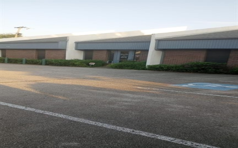 2900 W Park Row Drive, Pantego, TX 76013, ,Commercial Sale,En Venta,2900 W Park Row Drive,20914379