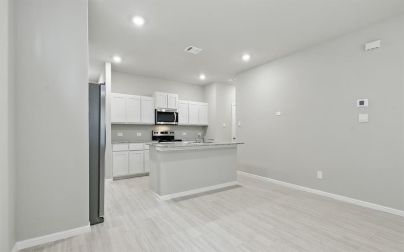 3012 STRAWBERRY FARM Lane, Fort Worth, TX 76140, 3 Bedrooms Bedrooms, ,2 BathroomsBathrooms,Residential,For Sale,3012 STRAWBERRY FARM Lane,20914421