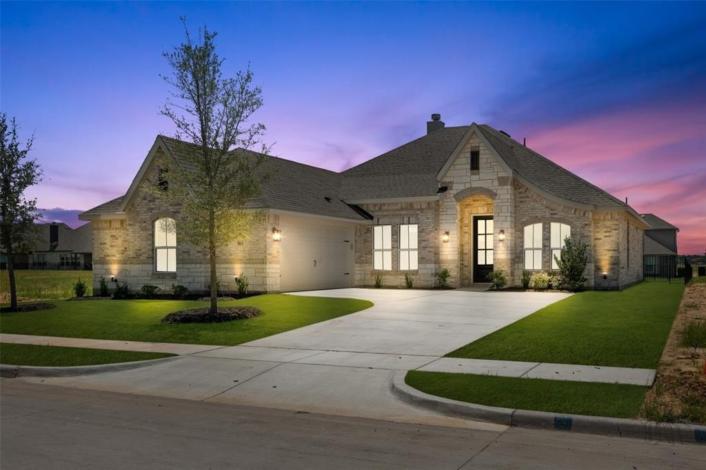 314 Bowrider Lane, Granbury, TX 76049, 4 Bedrooms Bedrooms, ,2 BathroomsBathrooms,Residential,For Sale,314 Bowrider Lane,20916757