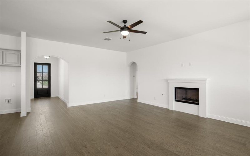 314 Bowrider Lane, Granbury, TX 76049, 4 Bedrooms Bedrooms, ,2 BathroomsBathrooms,Residential,For Sale,314 Bowrider Lane,20916757