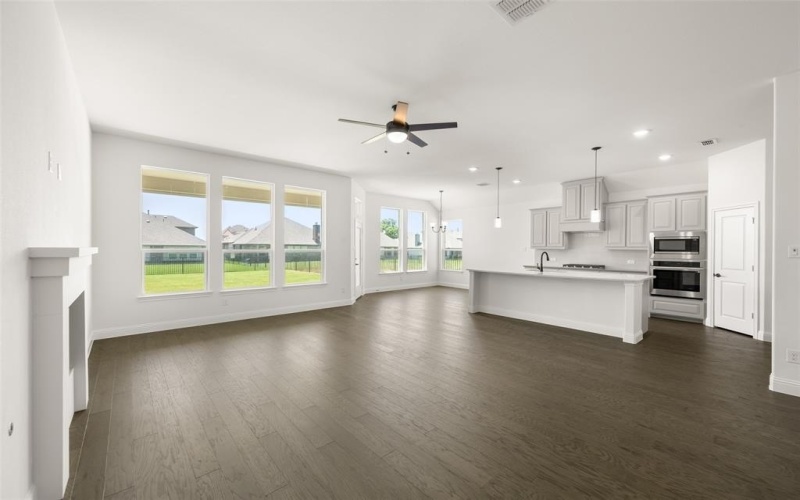 314 Bowrider Lane, Granbury, TX 76049, 4 Bedrooms Bedrooms, ,2 BathroomsBathrooms,Residential,For Sale,314 Bowrider Lane,20916757