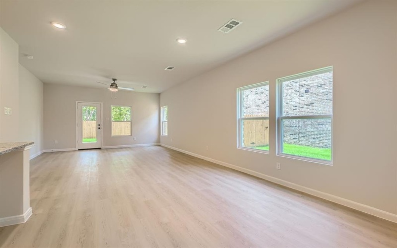 510 Suffolk Drive, Ferris, TX 75125, 4 Bedrooms Bedrooms, ,2 BathroomsBathrooms,Residential,For Sale,510 Suffolk Drive,0,20916771