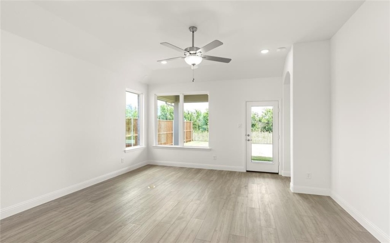 2244 Walden Pond Boulevard, Forney, TX 75126, 3 Habitaciones Habitaciones , ,2 BañosBaños,Residential,En Venta,2244 Walden Pond Boulevard,20916790