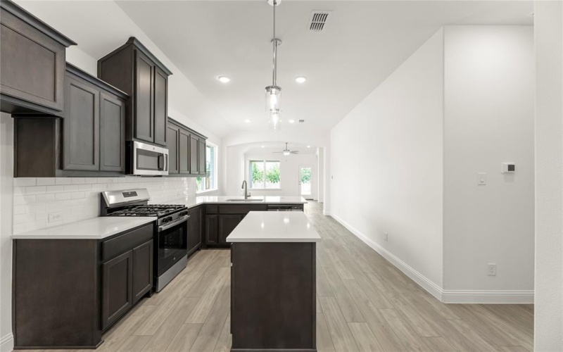 2244 Walden Pond Boulevard, Forney, TX 75126, 3 Habitaciones Habitaciones , ,2 BañosBaños,Residential,En Venta,2244 Walden Pond Boulevard,20916790