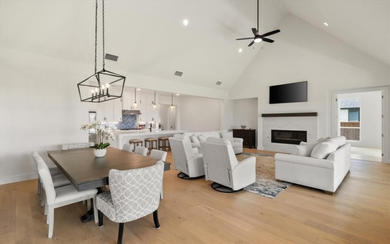 702 M3 Ranch Road, Mansfield, TX 76063, 4 Habitaciones Habitaciones , ,5 BañosBaños,Residential,En Venta,702 M3 Ranch Road,20916817
