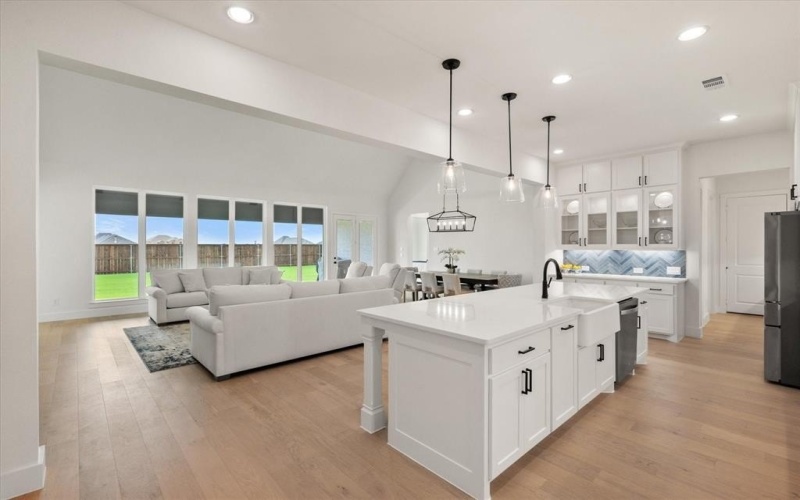 702 M3 Ranch Road, Mansfield, TX 76063, 4 Habitaciones Habitaciones , ,5 BañosBaños,Residential,En Venta,702 M3 Ranch Road,20916817