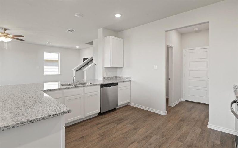 1012 Wingjet Way, Fort Worth, TX 76131, 4 Habitaciones Habitaciones , ,2 BañosBaños,Residential,En Venta,1012 Wingjet Way,20915790