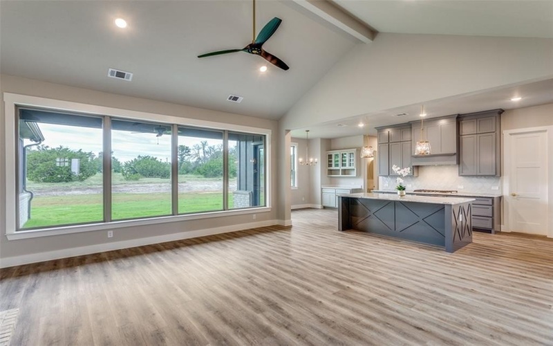 304 Spur Wheel Drive, Weatherford, TX 76085, 3 Habitaciones Habitaciones , ,2 BañosBaños,Residential,En Venta,304 Spur Wheel Drive,20916401