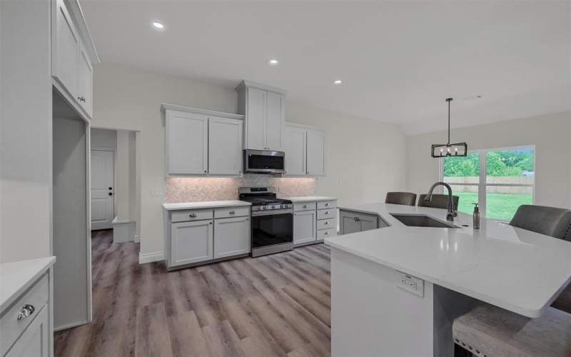 25 Peartree Lane, Collinsville, TX 76233, 3 Bedrooms Bedrooms, ,2 BathroomsBathrooms,Residential,For Sale,25 Peartree Lane,20916504