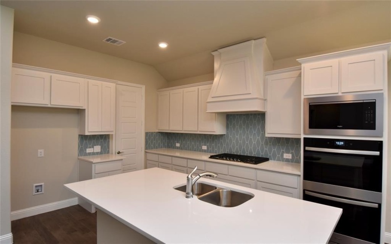 2720 DICKINSON Drive, Corinth, TX 76210, 5 Bedrooms Bedrooms, ,3 BathroomsBathrooms,Residential,For Sale,2720 DICKINSON Drive,20916652