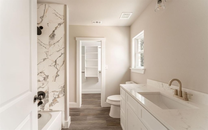 2929 Angle Avenue, Fort Worth, TX 76106, 3 Habitaciones Habitaciones , ,2 BañosBaños,Residential,En Venta,2929 Angle Avenue,0,20917516