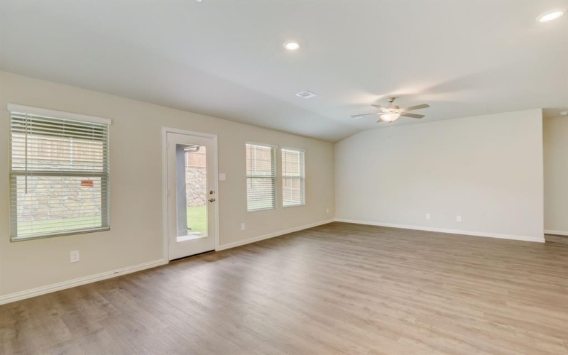 811 Easthill Drive, Princeton, TX 75071, 4 Habitaciones Habitaciones , ,3 BañosBaños,Residential,En Venta,811 Easthill Drive,20917771