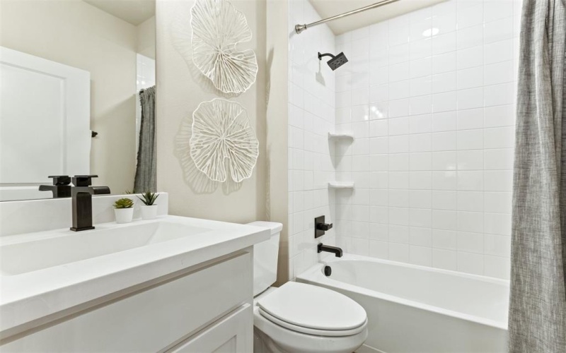 7232 Merlot Place, Grand Prairie, TX 75054, 2 Habitaciones Habitaciones , ,2 BañosBaños,Residential,En Venta,7232 Merlot Place,0,20917910