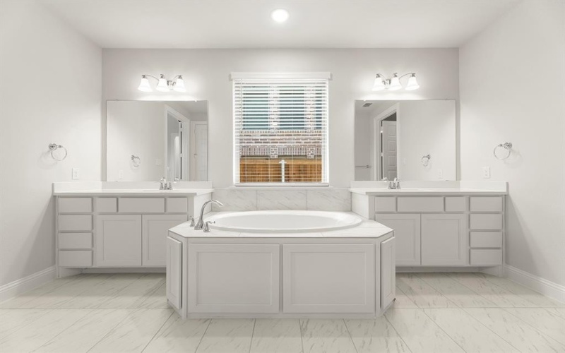 3141 Lora Lee Lane, Rockwall, TX 75032, 5 Bedrooms Bedrooms, ,5 BathroomsBathrooms,Residential,For Sale,3141 Lora Lee Lane,20918118