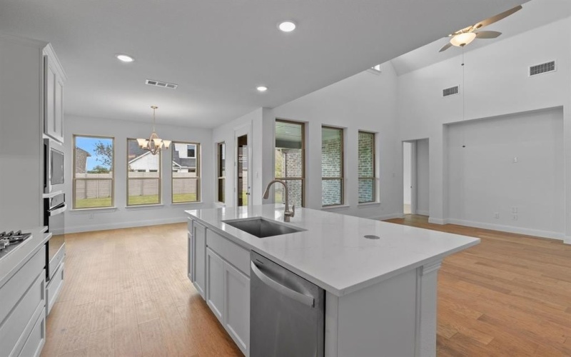 4020 Clingsman Way, McKinney, TX 75070, 4 Habitaciones Habitaciones , ,5 BañosBaños,Residential,En Venta,4020 Clingsman Way,0,20918133