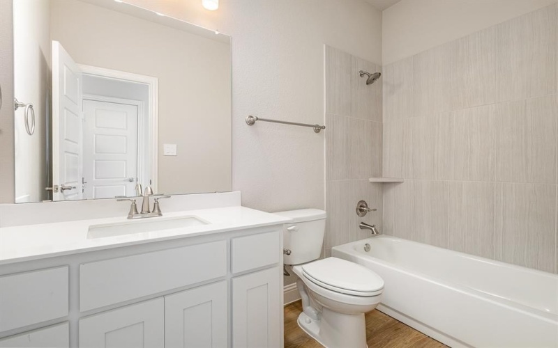 650 Wales Court, Waxahachie, TX 75167, 4 Bedrooms Bedrooms, ,3 BathroomsBathrooms,Residential,For Sale,650 Wales Court,20918167