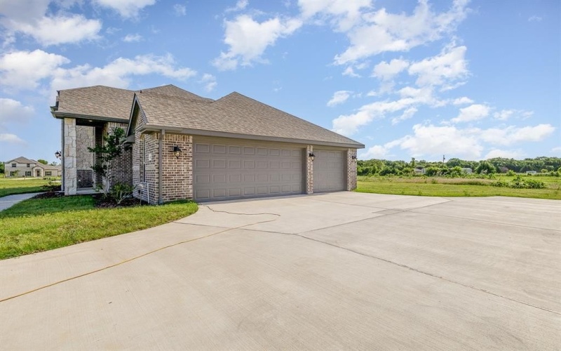 650 Wales Court, Waxahachie, TX 75167, 4 Bedrooms Bedrooms, ,3 BathroomsBathrooms,Residential,For Sale,650 Wales Court,20918167