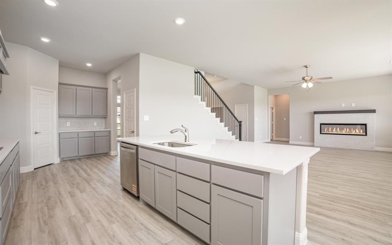 660 WALES Court, Waxahachie, TX 75167, 4 Habitaciones Habitaciones , ,2 BañosBaños,Residential,En Venta,660 WALES Court,20918222