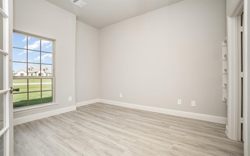 660 WALES Court, Waxahachie, TX 75167, 4 Habitaciones Habitaciones , ,2 BañosBaños,Residential,En Venta,660 WALES Court,20918222