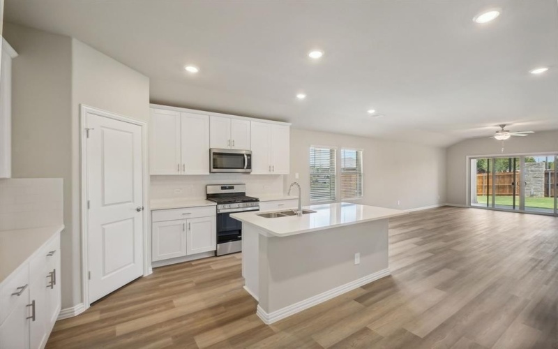 809 Easthill Drive, Princeton, TX 75071, 3 Bedrooms Bedrooms, ,2 BathroomsBathrooms,Residential,For Sale,809 Easthill Drive,20918277