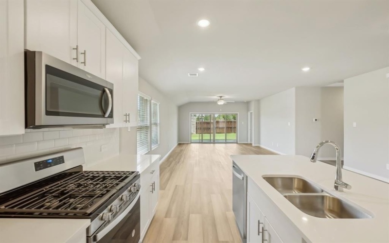 809 Easthill Drive, Princeton, TX 75071, 3 Bedrooms Bedrooms, ,2 BathroomsBathrooms,Residential,For Sale,809 Easthill Drive,20918277