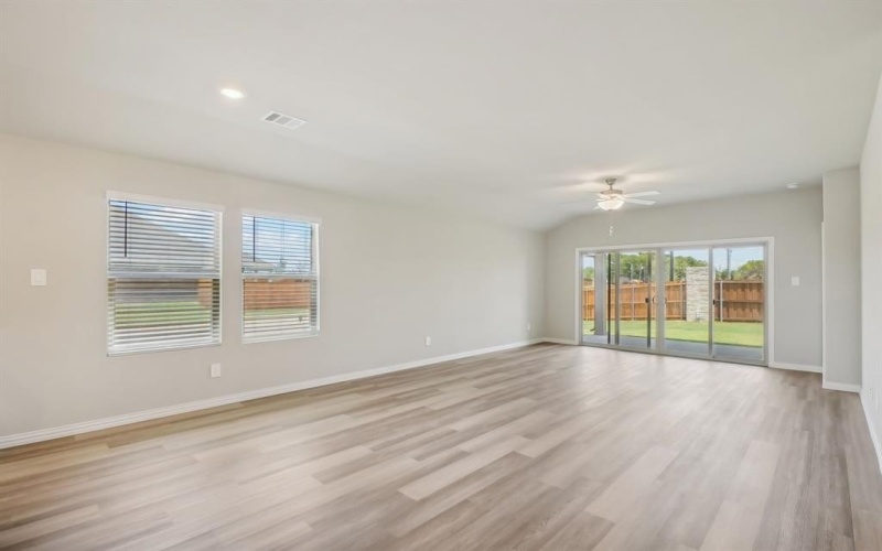 809 Easthill Drive, Princeton, TX 75071, 3 Bedrooms Bedrooms, ,2 BathroomsBathrooms,Residential,For Sale,809 Easthill Drive,20918277